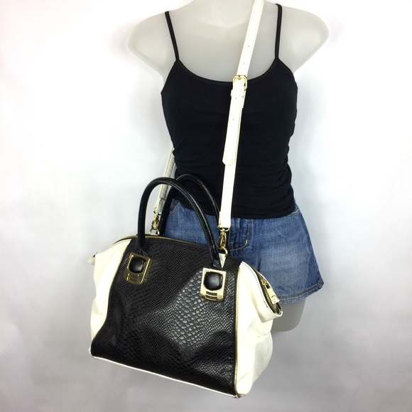 Steve Madden Handbags - Steve Madden "Bhandit" White and Black Satchel